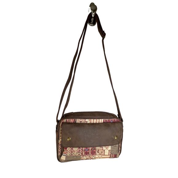 Vintage Donna Sharp Boho Patchwork Crossbody Bag Adjustable Strap Flap Closure - Picture 4 of 11